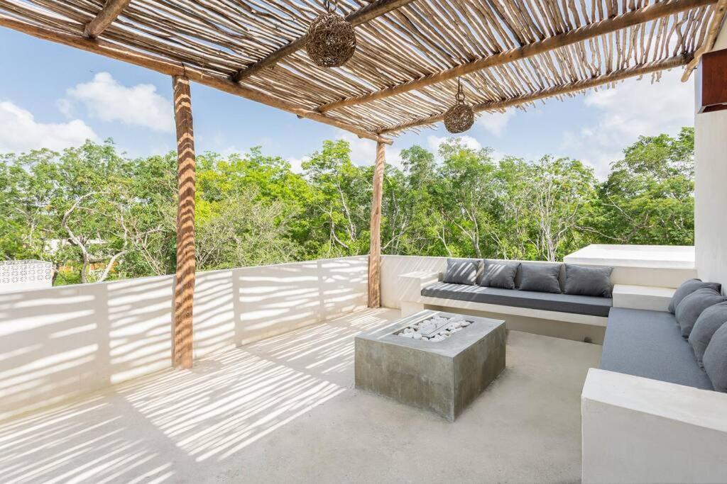 Villa Jungle Chic 3 Bedroom *